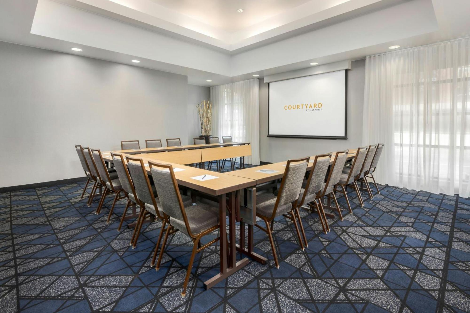 Courtyard By Marriott Chattanooga Downtown Extérieur photo