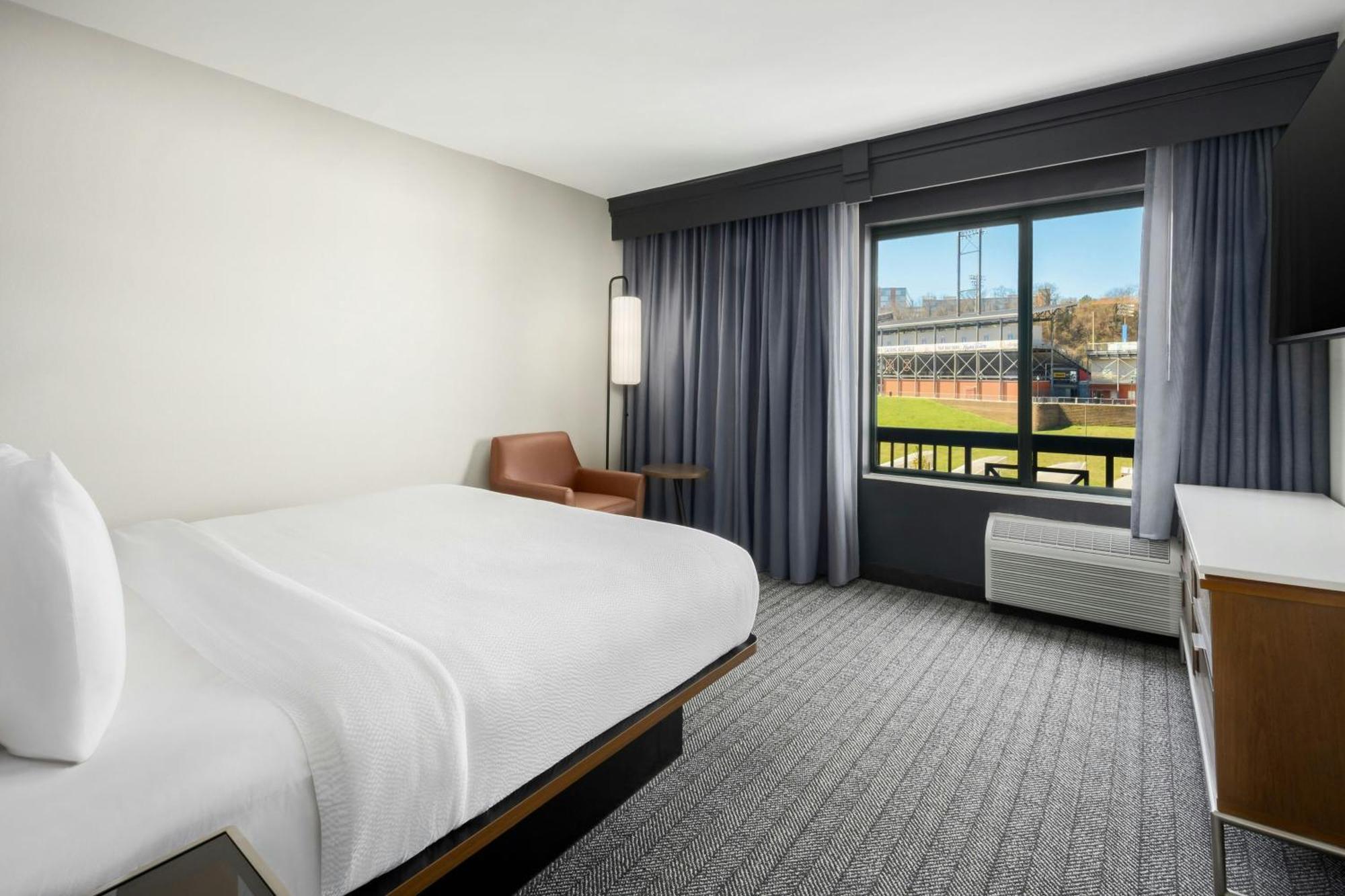 Courtyard By Marriott Chattanooga Downtown Extérieur photo