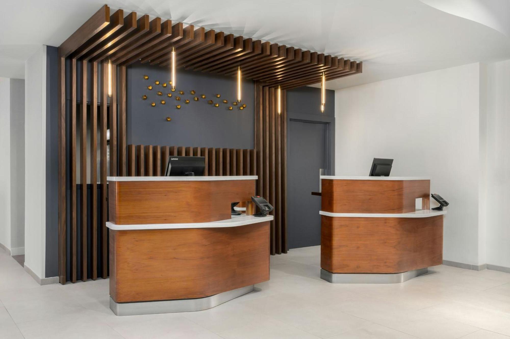 Courtyard By Marriott Chattanooga Downtown Extérieur photo